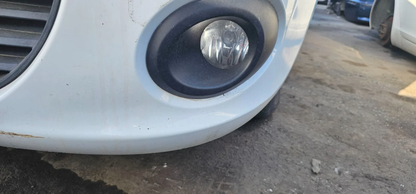 Foto de FARO ANTINIEBLA IZQUIERDO RENAULT KANGOO II (F/KW0) 1.5 dCi Diesel FAP (90 CV / 66 KW)