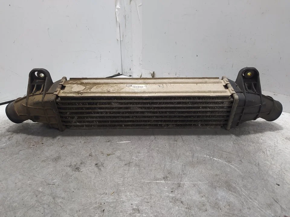 Foto de INTERCOOLER FORD MONDEO BERLINA (GE) 2.0 16V DI TD CAT (116 CV / 85 KW) referencia IS7Q9L440