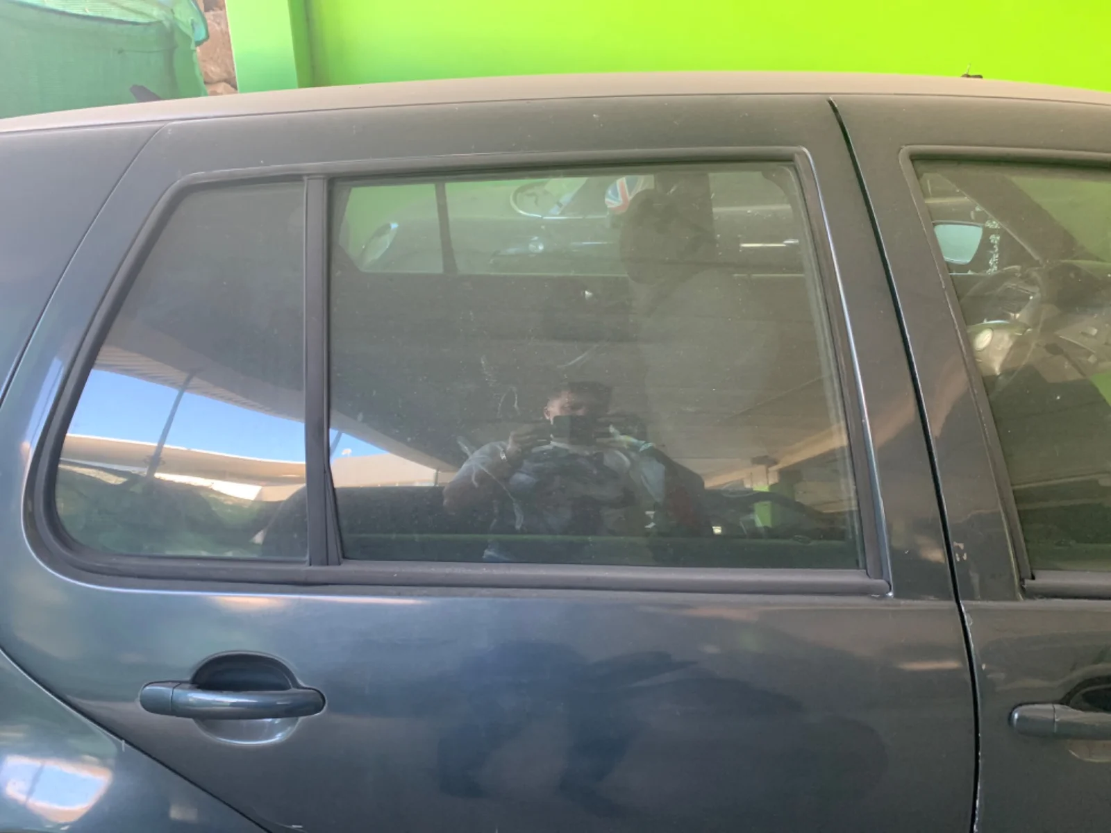 Foto de LUNA TRASERA DERECHA VOLKSWAGEN GOLF IV BERLINA (1J1)(10.1997) 1.9 TDI (101 CV / 74 KW) referencia 1J6845026K