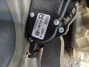 Foto de POTENCIOMETRO PEDAL SAAB 9-3 BERLINA 1.9 TiD CAT (150 CV / 110 KW) foto 2