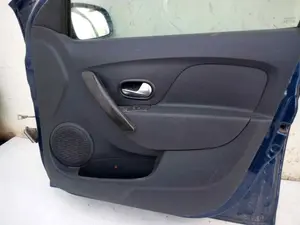 Foto de GUARNECIDO PUERTA DELANTERA DERECHA DACIA LOGAN II 1.5 dCi Diesel FAP CAT (90 CV / 66 KW) foto 4