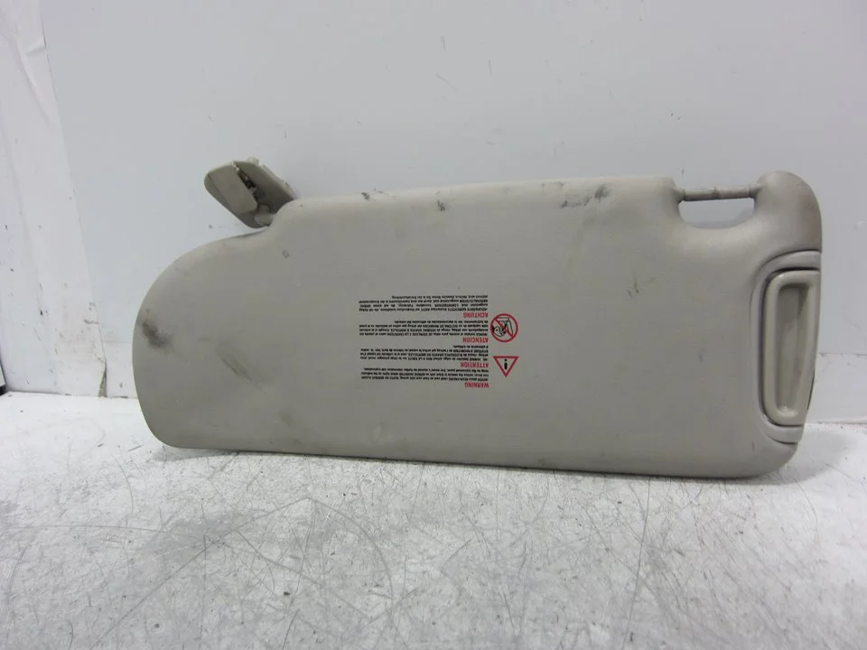 Foto de PARASOL DERECHO RENAULT ESPACE IV (JK0) 2.0 16V (136 CV / 100 KW) referencia 8200138847