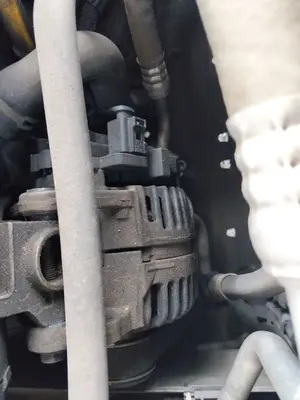 Foto de ALTERNADOR SEAT CORDOBA BERLINA (6L2) 1.9 SDI (64 CV / 47 KW) referencia 038903018P
