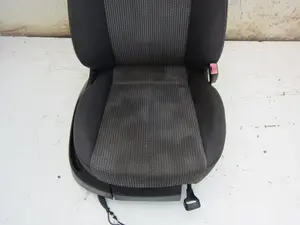 Foto de JUEGO ASIENTOS COMPLETO SEAT LEON (1P1) 1.6 TDI (105 CV / 77 KW) referencia 1K4881105 foto 10