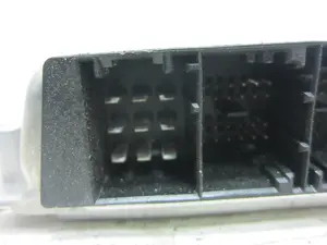 Foto de CENTRALITA MOTOR UCE AUDI A6 AVANT (4F5) referencia 4B0907401AE foto 4