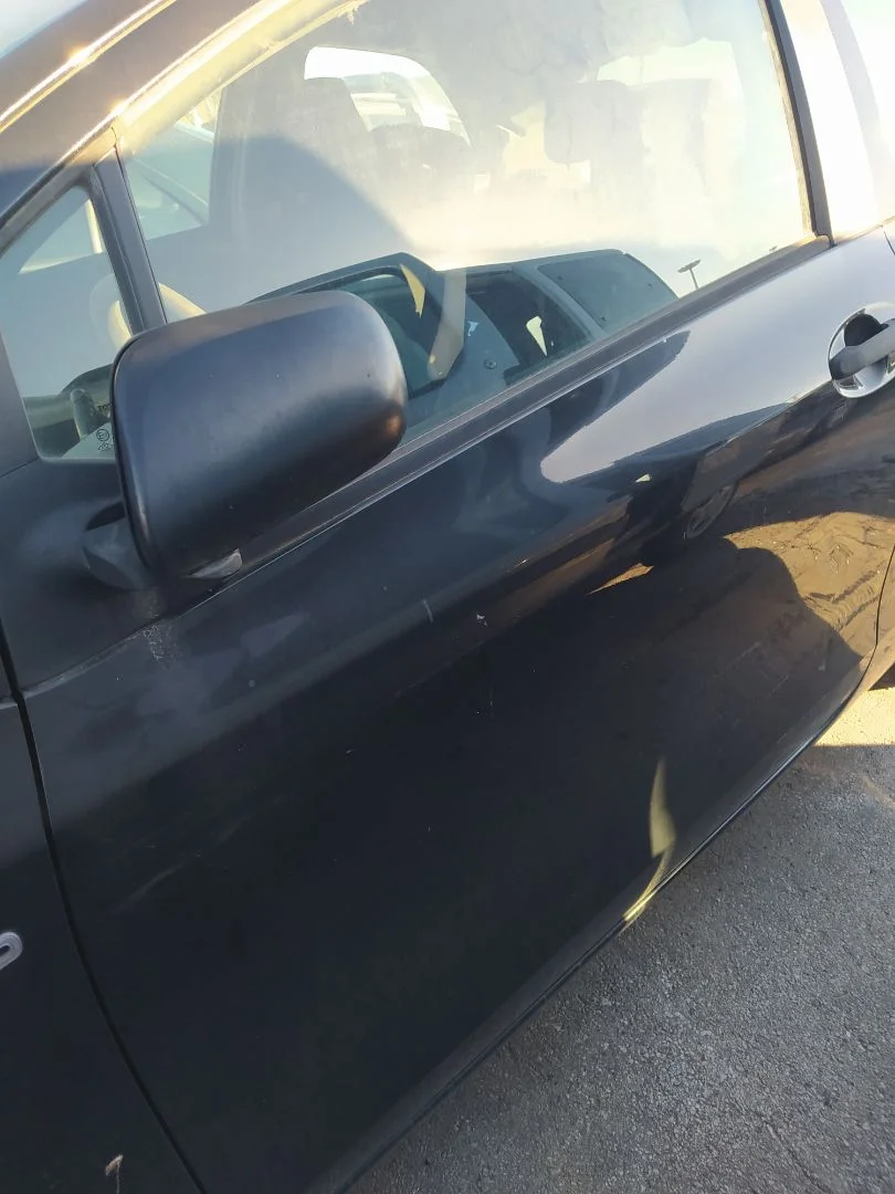 Foto de PUERTA DELANTERA IZQUIERDA TOYOTA YARIS (KSP9/SCP9/NLP9) 1.4 Turbodiesel CAT (90 CV / 66 KW)