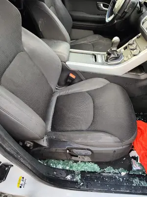 Foto de ASIENTO DELANTERO DERECHO LAND ROVER RANGE ROVER EVOQUE 2.0 Td4 CAT (150 CV / 110 KW) foto 3