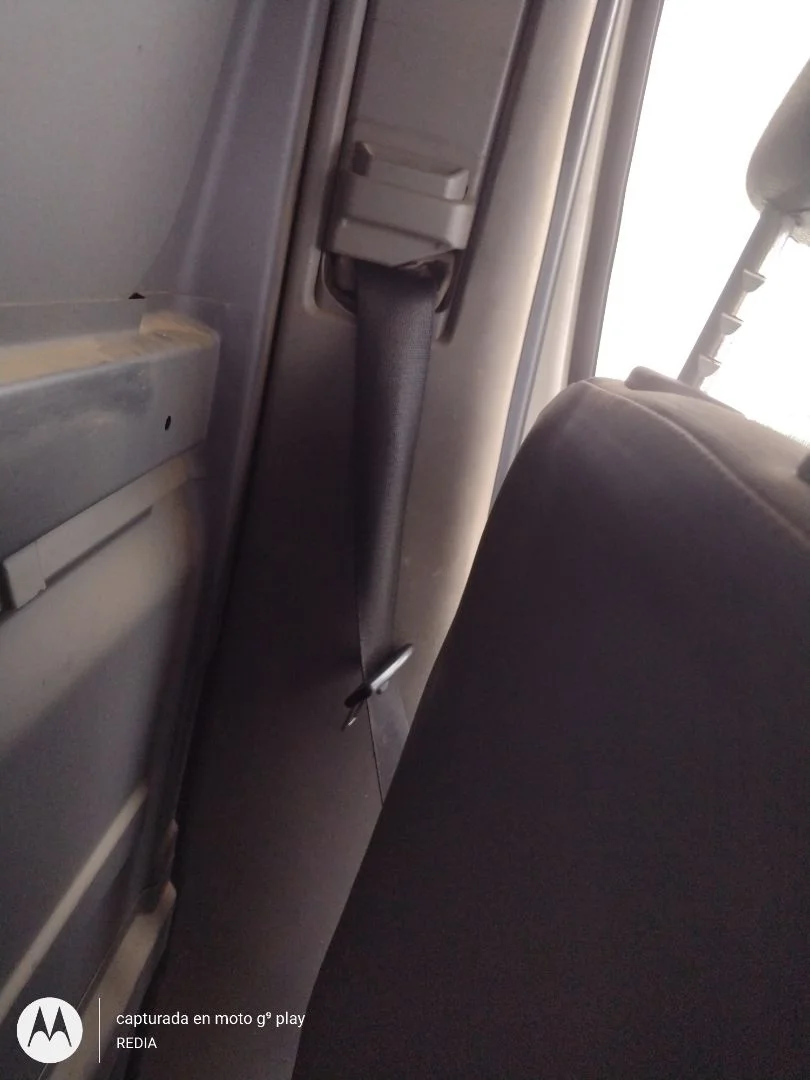 Foto de CINTURON SEGURIDAD DELANTERO IZQUIERDO VOLKSWAGEN CRAFTER FURGÓN (2E) 2.5 TDI DPF (109 CV / 80 KW) referencia 2E0857815
