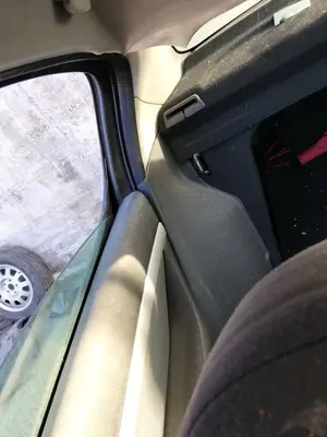 Foto de CINTURON SEGURIDAD TRASERO DERECHO PEUGEOT 407 1.6 HDi FAP CAT (9HZ / DV6TED4) (109 CV / 80 KW)