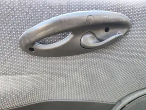 Foto de MANETA INTERIOR DELANTERA IZQUIERDA FIAT II PUNTO (188) BERLINA 1.3 JTD CAT (69 CV / 51 KW)
