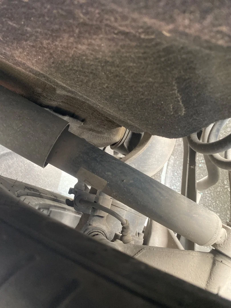 Foto de BRAZO SUSPENSION TRASERO IZQUIERDO VOLKSWAGEN PASSAT BERLINA (3C2) 2.0 TDI (140 CV / 103 KW) referencia 1K0505311AB