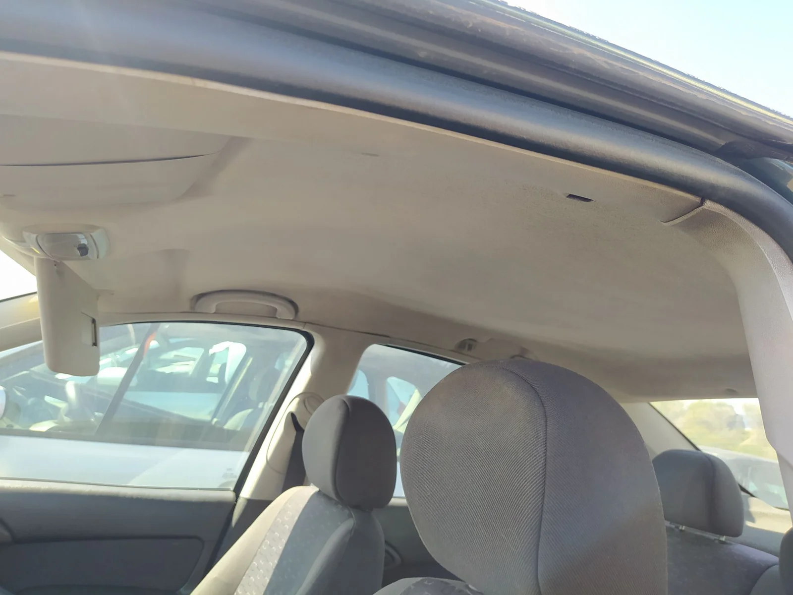 Foto de TECHO INTERIOR FORD FOCUS BERLINA (CAK) 1.8 TDCi CAT (101 CV / 74 KW) referencia 1337183