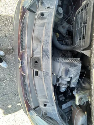 Foto de REFUERZO PARAGOLPES DELANTERO RENAULT TRAFIC II FURGÓN 2.5 dCi Diesel CAT (135 CV / 99 KW)