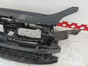 Foto de PANEL FRONTAL NISSAN TERRANO II (R20) 2.7 Turbodiesel (125 CV / 92 KW) referencia 5M0807093B foto 3