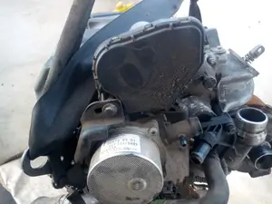 Foto de MOTOR COMPLETO RENAULT SCENIC III (JZ) referencia K9K832 foto 9