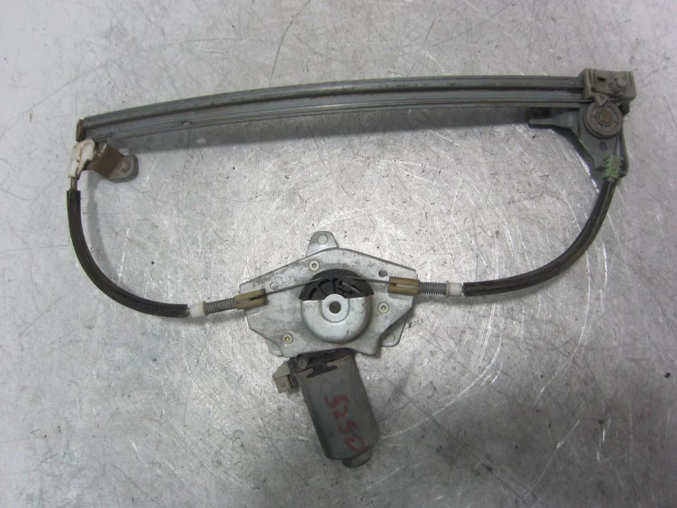 Foto de ELEVALUNAS TRASERO DERECHO CITROEN XANTIA BERLINA 2.0 HDi (109 CV / 80 KW) referencia 400450A