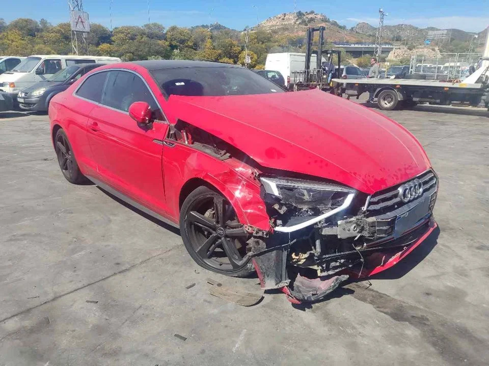 Foto de PARABRISAS AUDI A5 COUPE (F53) 2.0 16V TDI (190 CV / 140 KW)