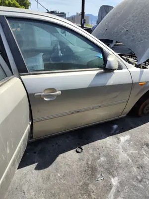 Foto de PUERTA DELANTERA DERECHA FORD MONDEO BERLINA (GE) 2.0 TDCi CAT (131 CV / 96 KW) referencia 1446436 foto 2