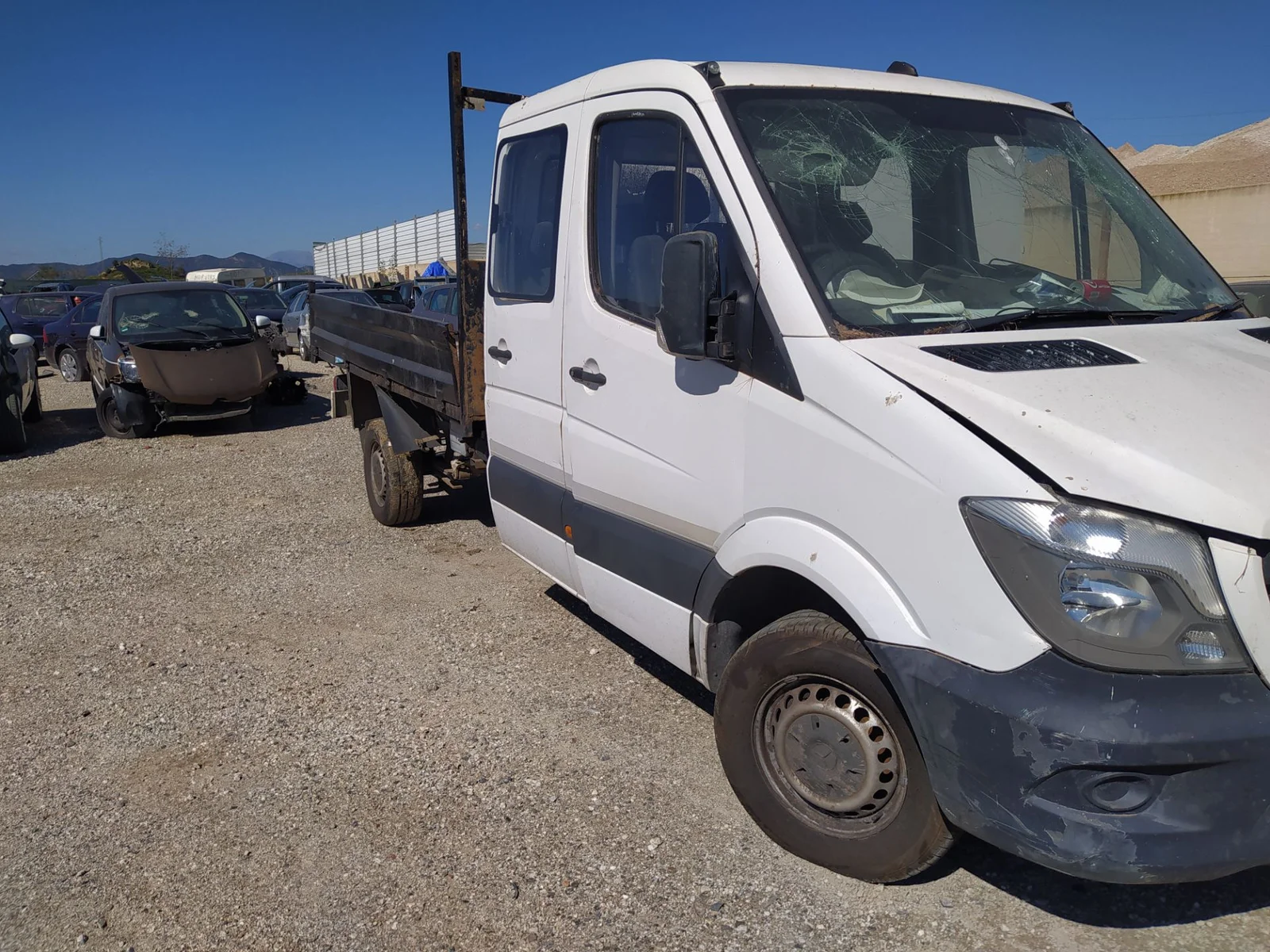 Foto de PUENTE DELANTERO MERCEDES-BENZ SPRINTER II CAMIÓN DOKA 2.1 CDI CAT (129 CV / 95 KW)