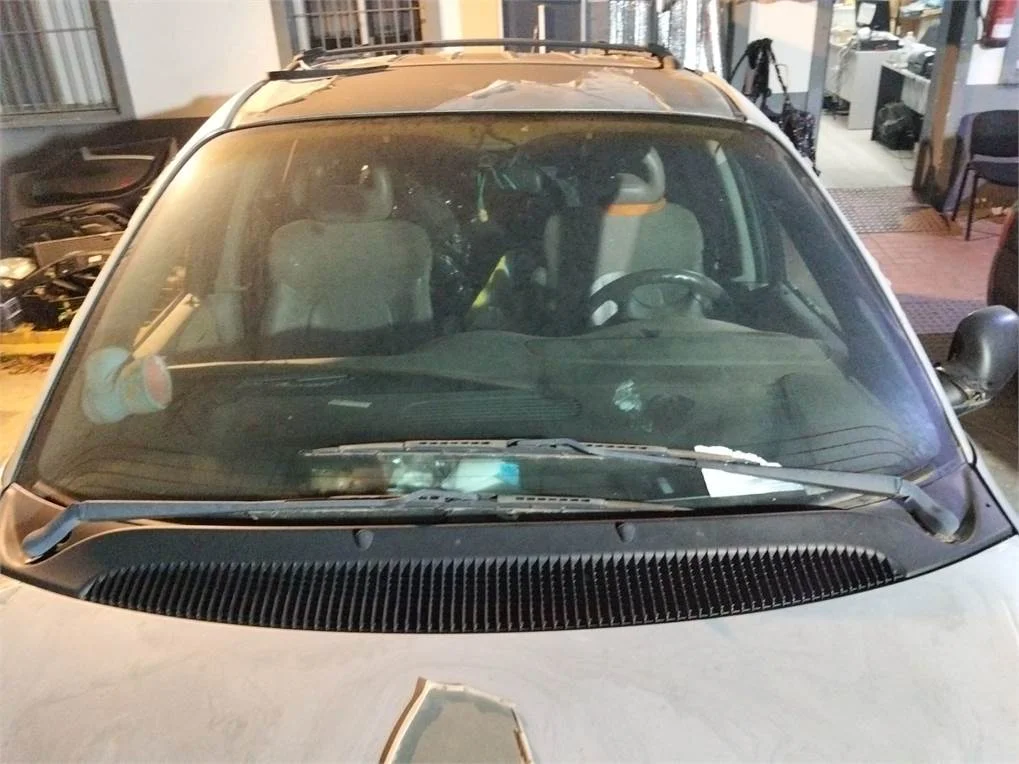 Foto de PARABRISAS CHRYSLER VOYAGER (RG)