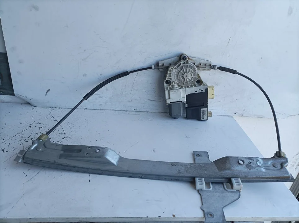 Foto de ELEVALUNAS DELANTERO IZQUIERDO CITROEN C4 BERLINA 1.6 16V HDi FAP (109 CV / 80 KW) referencia 996385101