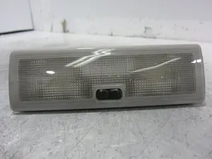 Foto de LUZ INTERIOR BMW SERIE 3 BERLINA (E36) 2.0 24V (150 CV / 110 KW) referencia 63311387050