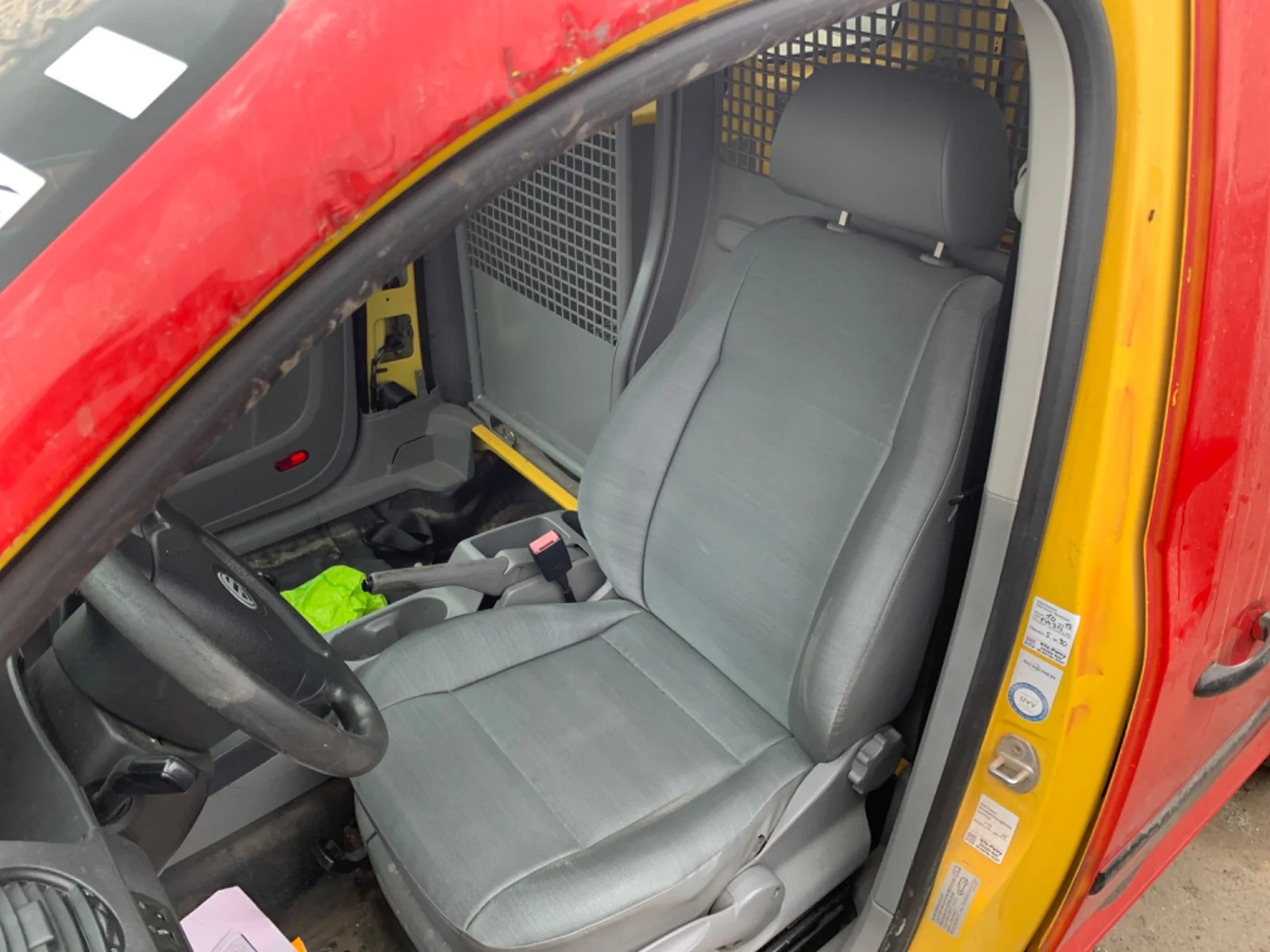 Foto de ASIENTO DELANTERO IZQUIERDO VOLKSWAGEN CADDY (2K)(02.2004) 2.0 SDI (69 CV / 51 KW)
