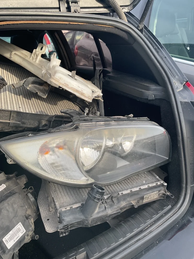 Foto de FARO DERECHO BMW SERIE 1 BERLINA (E81/E87) 2.0 Turbodiesel CAT (143 CV / 105 KW)