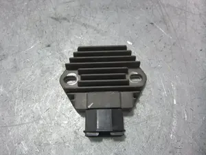 Foto de REGULADOR DE CORRIENTE HONDA SH 125I referencia 434400300