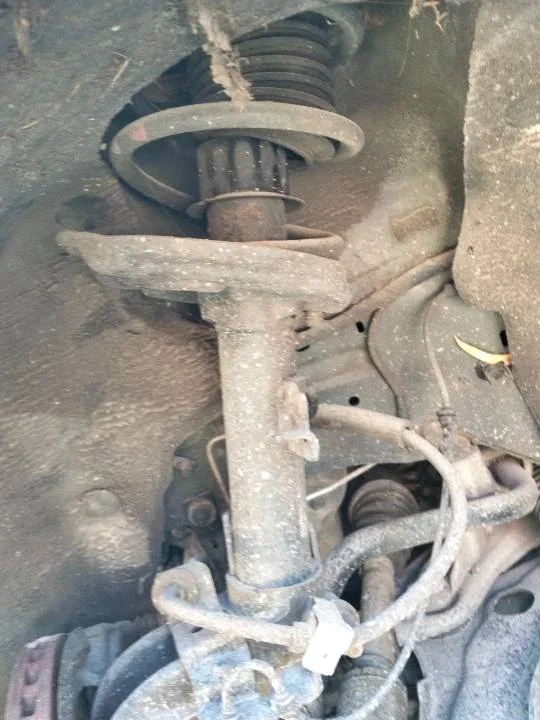 Foto de AMORTIGUADOR DELANTERO IZQUIERDO RENAULT MEGANE IV BERLINA 5P