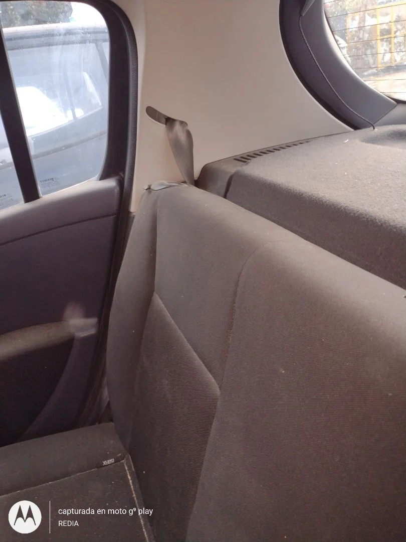 Foto de CINTURON SEGURIDAD TRASERO DERECHO RENAULT CLIO III 1.2 16V (75 CV / 55 KW)