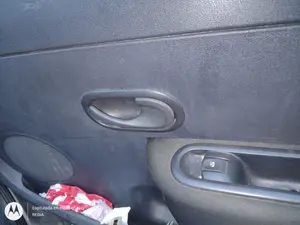 Foto de MANETA INTERIOR DELANTERA DERECHA RENAULT CLIO III 1.2 16V (75 CV / 55 KW)