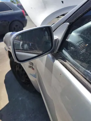 Foto de RETROVISOR IZQUIERDO TOYOTA COROLLA (E11) 2.0 Turbodiesel CAT (90 CV / 66 KW) referencia 879401E882D5 foto 3