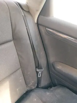 Foto de CINTURON SEGURIDAD TRASERO IZQUIERDO AUDI A4 AVANT (8E) 1.9 TDI (131 CV / 96 KW)