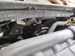 Foto de CONDENSADOR / RADIADOR  AIRE ACONDICIONADO LAND ROVER FREELANDER (LN) 2.0 Td4 CAT (109 CV / 80 KW)
