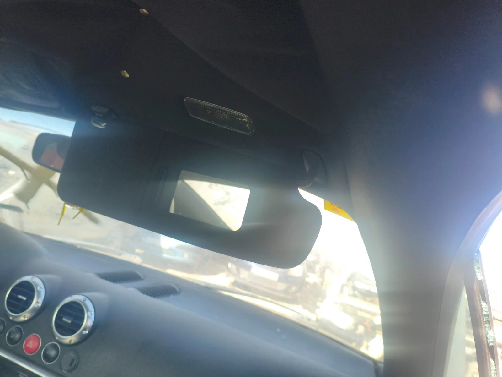 Foto de PARASOL DERECHO AUDI TT COUPE/ROADSTER (8N3/8N9) 1.8 20V Turbo (180 CV / 132 KW) referencia 8N8857552A FKZ