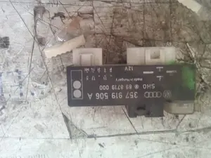 Foto de CENTRALITA LUCES VOLKSWAGEN PASSAT BERLINA (312) referencia 357919506A