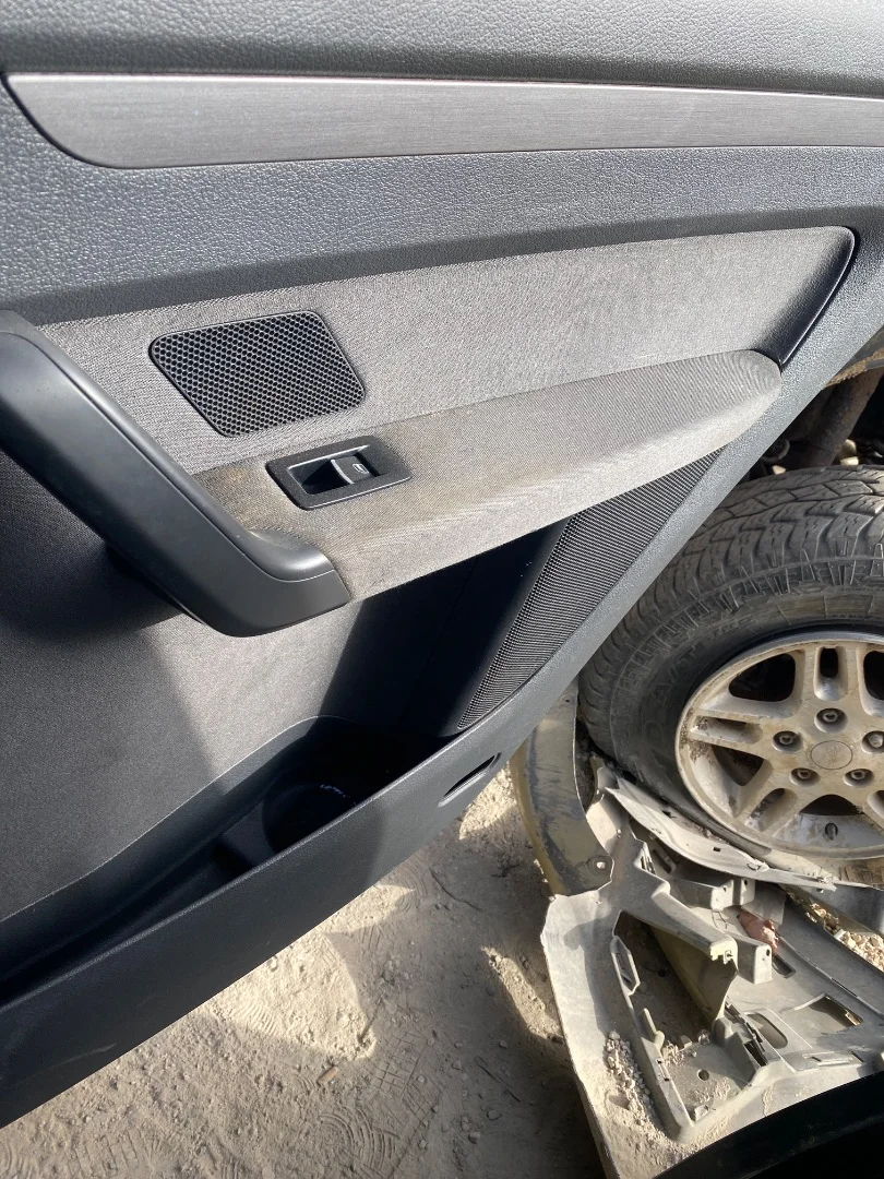 Foto de MANDO ELEVALUNAS TRASERO DERECHO VOLKSWAGEN TOURAN (1T3) 1.6 TDI DPF (105 CV / 77 KW)