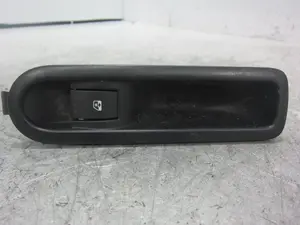 Foto de MANDO ELEVALUNAS TRASERO DERECHO RENAULT SCENIC III (JZ) 1.6 16V (110 CV / 81 KW) referencia 156013870 foto 5