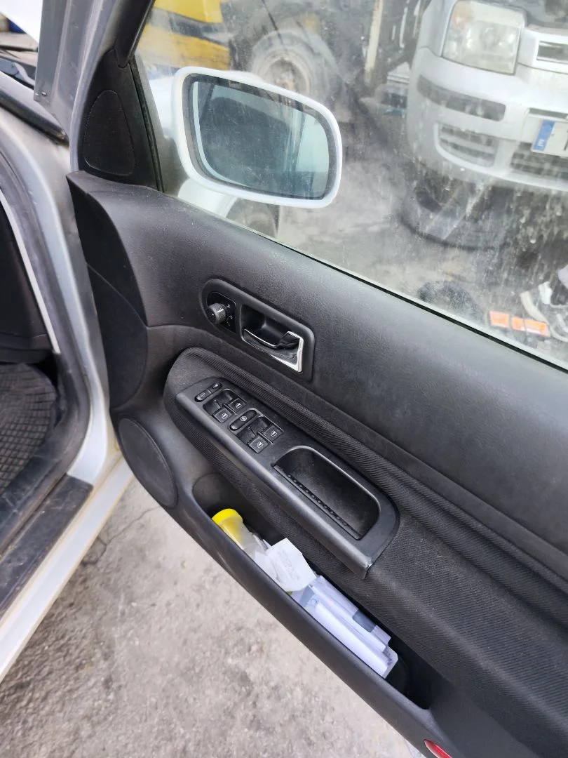 Foto de ELEVALUNAS DELANTERO DERECHO VOLKSWAGEN GOLF IV BERLINA (1J1)(10.1997) 1.9 TDI (131 CV / 96 KW) referencia 1J4837462H