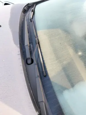 Foto de BRAZO LIMPIA DELANTERO DERECHO MAZDA 5 BERLINA (CR)