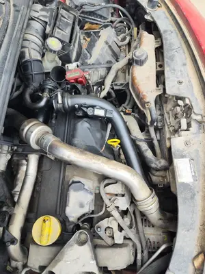 Foto de MANGUERAS INTERCOOLER RENAULT CLIO III 1.5 dCi Diesel CAT (86 CV / 63 KW)