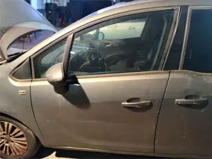 Foto de PUERTA DELANTERA IZQUIERDA OPEL MERIVA B