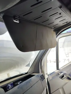 Foto de PARASOL DERECHO MERCEDES-BENZ SPRINTER II FURGÓN 2.1 CDI CAT (88 CV / 65 KW) foto 2