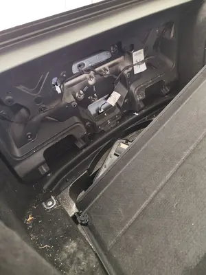 Foto de PANEL TRASERO LAND ROVER RANGE ROVER EVOQUE 2.0 Td4 CAT (150 CV / 110 KW)