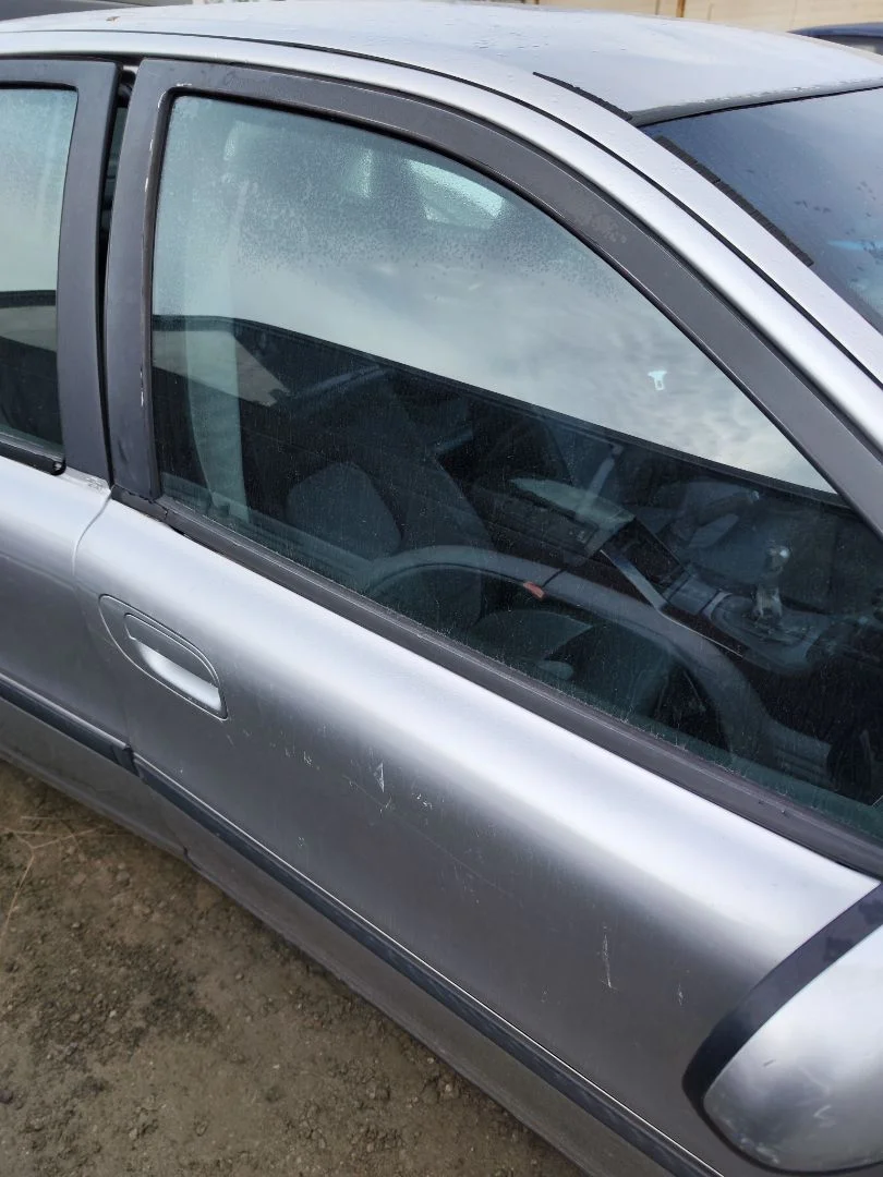 Foto de LUNA DELANTERA DERECHA VOLVO S80 BERLINA 2.4 CAT (170 CV / 125 KW) referencia 31335386