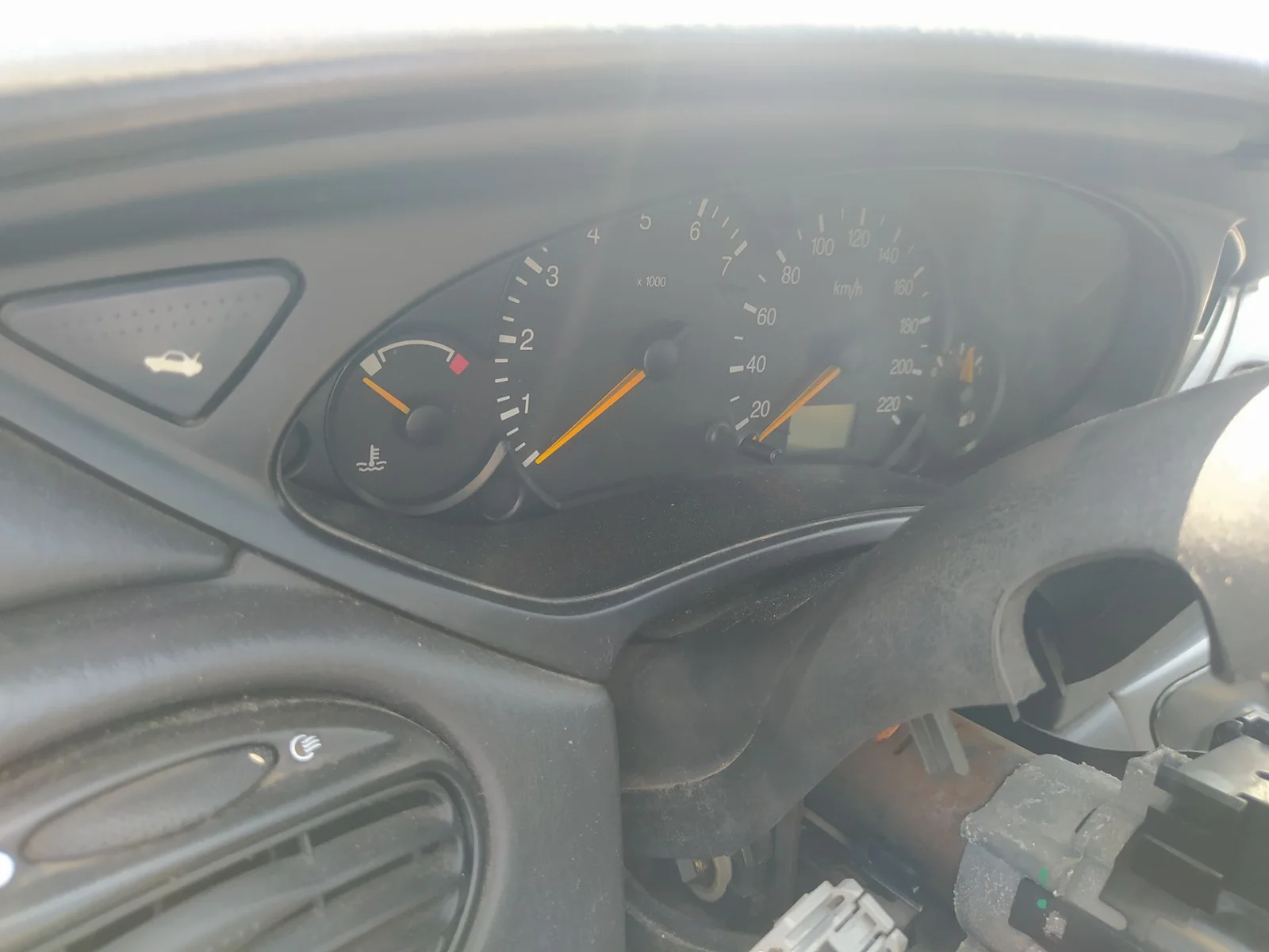 Foto de CUADRO INSTRUMENTOS FORD FOCUS BERLINA (CAK) 1.8 TDCi CAT (101 CV / 74 KW)