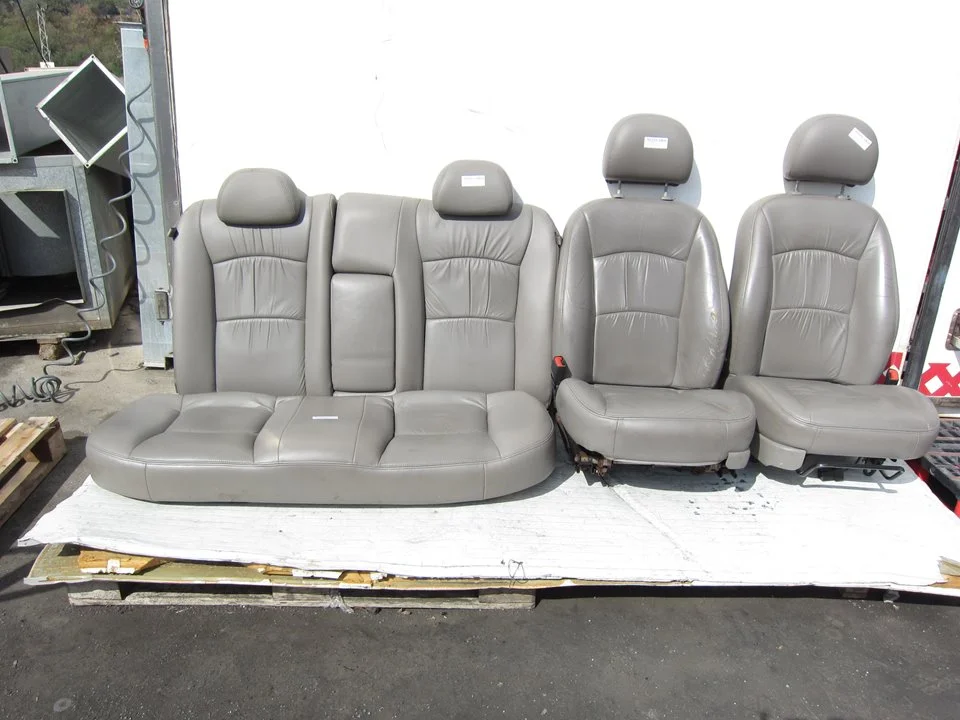 Foto de JUEGO ASIENTOS COMPLETO CHRYSLER SEBRING JR 41 BERLINA 2.7 CAT (203 CV / 149 KW)