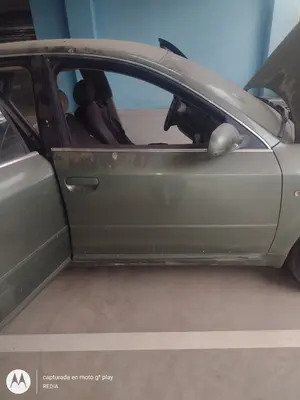 Foto de PUERTA DELANTERA DERECHA AUDI A6 BERLINA (4B2) 1.9 TDI (131 CV / 96 KW)