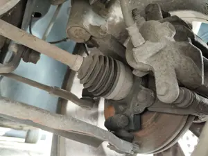 Foto de MANGUETA DELANTERA IZQUIERDA RENAULT CLIO III 1.2 16V (75 CV / 55 KW)